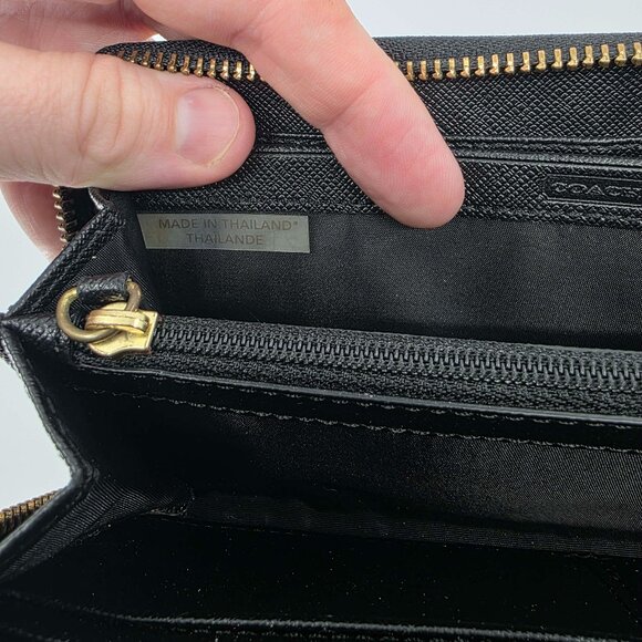 Coach Soho Black Leather Buckle Zip Around Accordion Wallet Gold Hardware - Picture 7 of 11